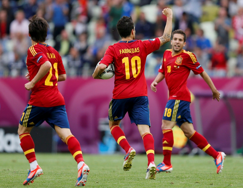 Spain vs italy. Сборная Испании 2012. Евро 2012 Испания. Сборная Испании по футболу 2012. Футболисты сборной Испании.