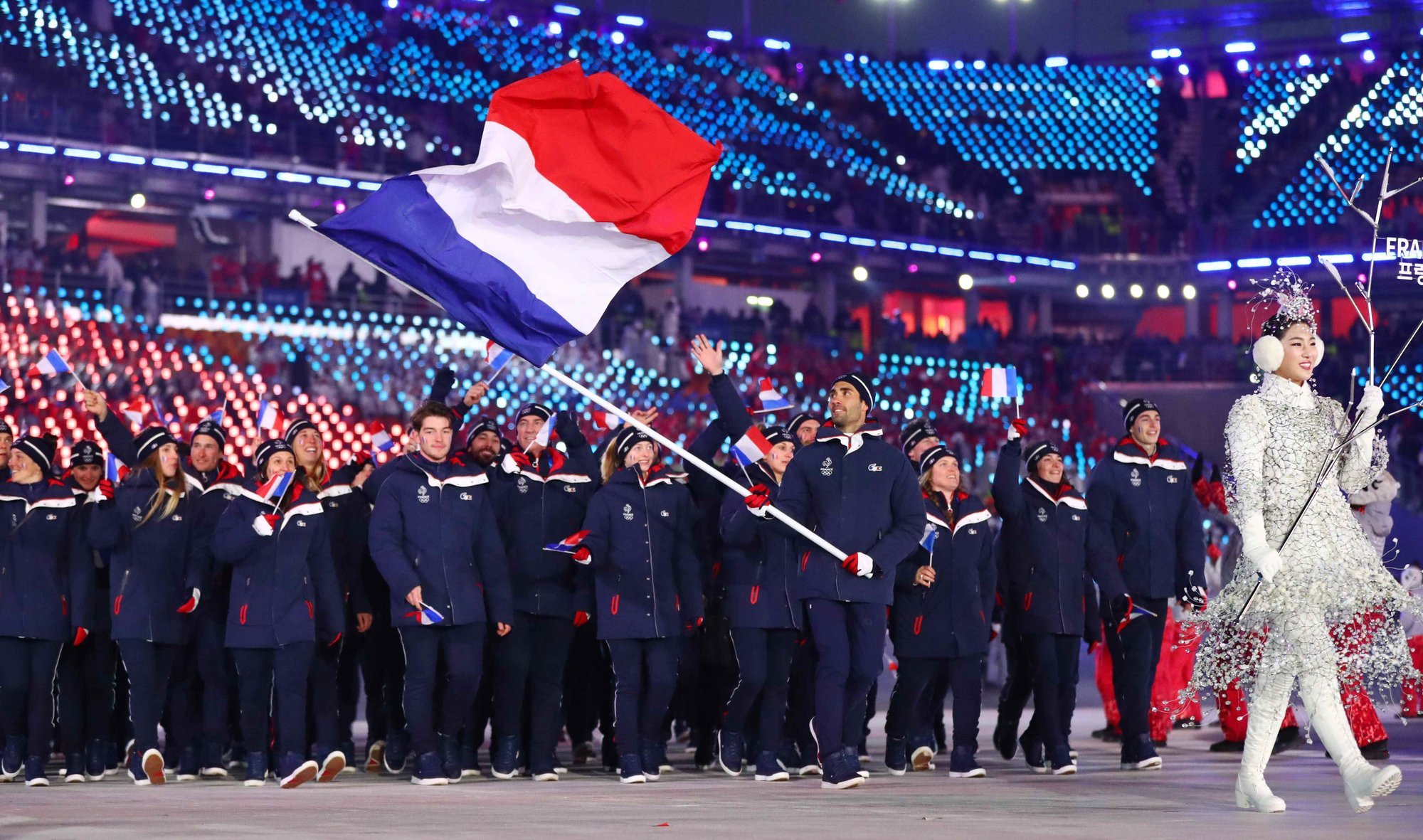 Церемония открытия соревнований. Церемония открытия Олимпийских игр 2018. Олимпийская сборная Франции. Сборная Франции на Олимпиаде форма.