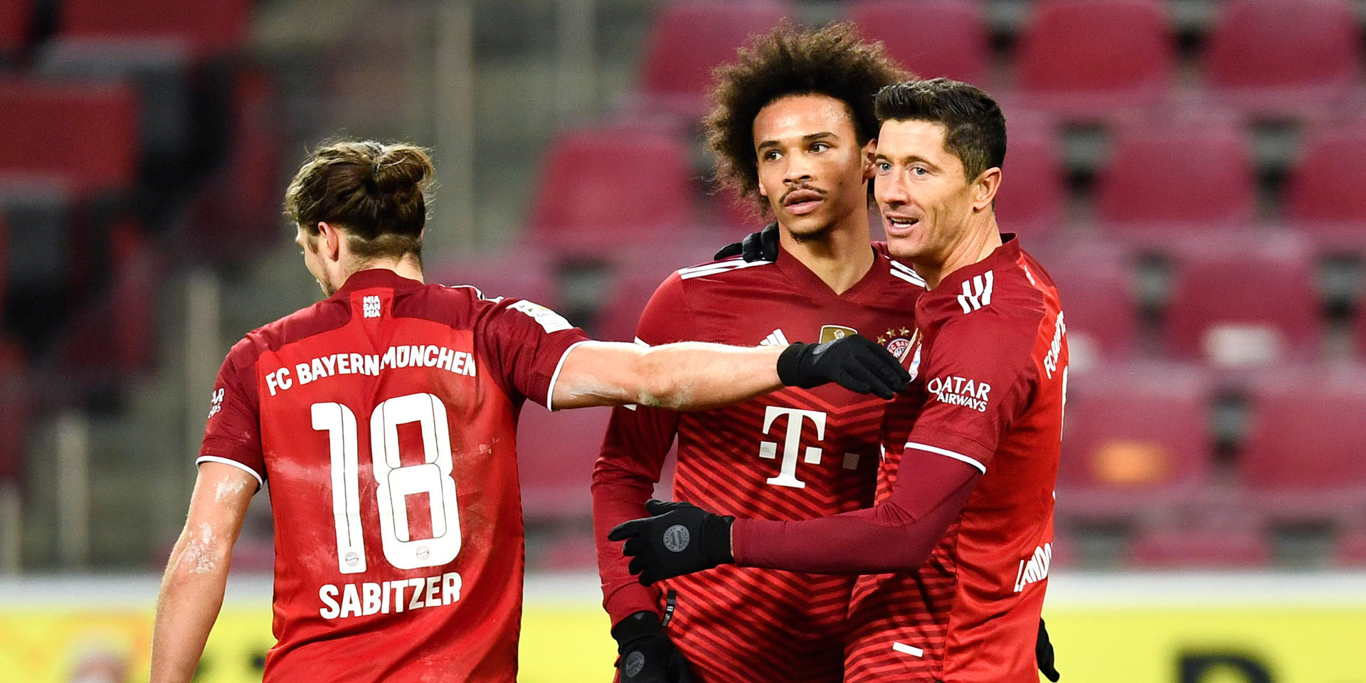 Хет-трик Левандовского принес «Баварии» выездную победу над «Кельном» в Бундеслиге