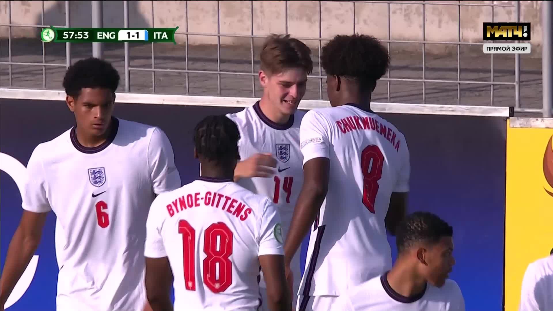 Англия (U-19) - Италия (U-19). 1:1. Гол Алекса Скотта (видео). Чемпионат  Европы среди юниоров. Футбол