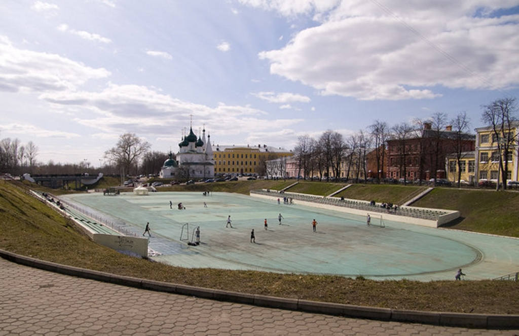 Спартаковец. Стадион Спартаковец Ярославль. Стадион спарртаковец Рославль. Улица Подзеленье Ярославль. 1000 Летие Ярославля Спартаковец стадион.