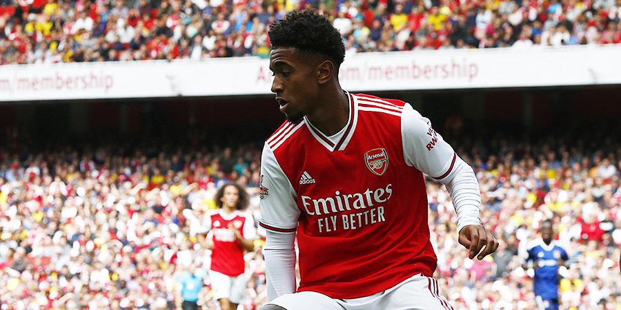 «Арсенал» подписал новый долгосрочный контракт с нападающим Нельсоном