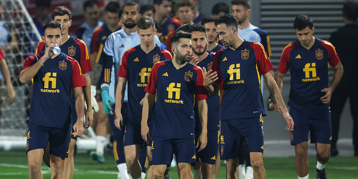 Испанские футболисты массово заболели на ЧМ-2022 в Катаре. У фаворита проблемы?