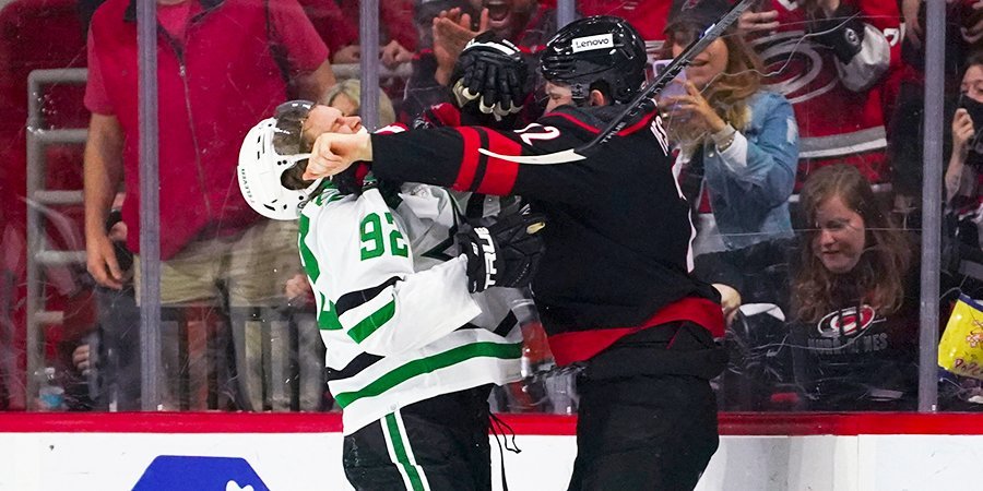 Американец подло избил лежачего российского хоккеиста в НХЛ. Но Влад сам виноват?