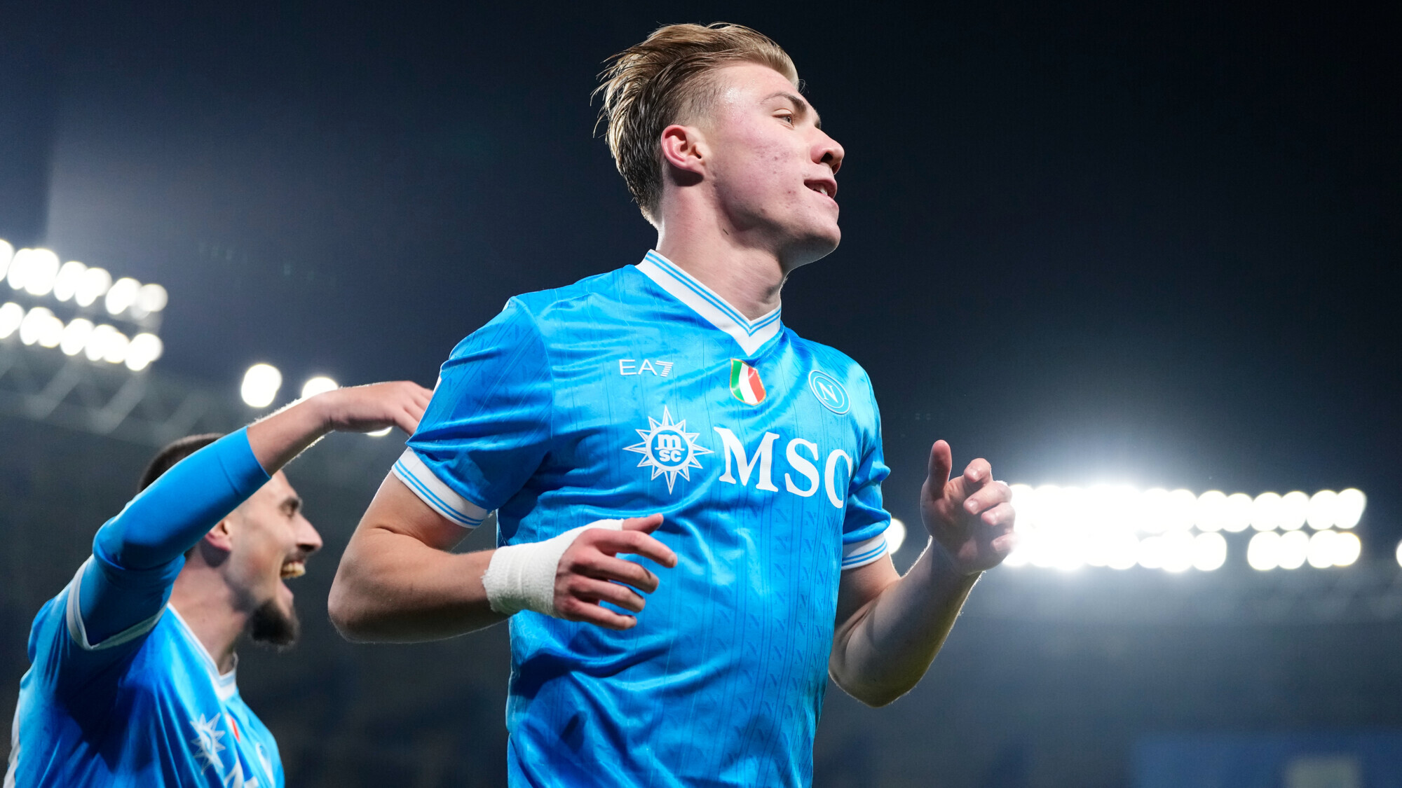 «Наполи» обыграл «Милан» и вышел в финал Суперкубка Италии