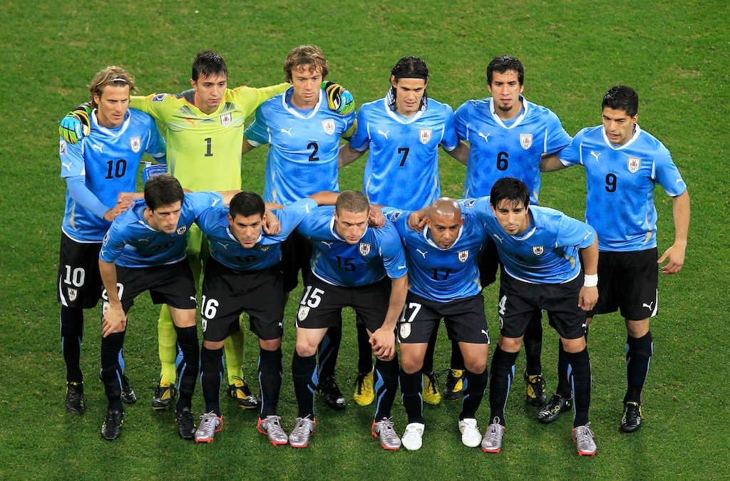 Молодежная сборная уругвая по футболу. Гана Уругвай ЧМ 2010. Суарес гана 2010. Сборная Уругвая по футболу 2010.