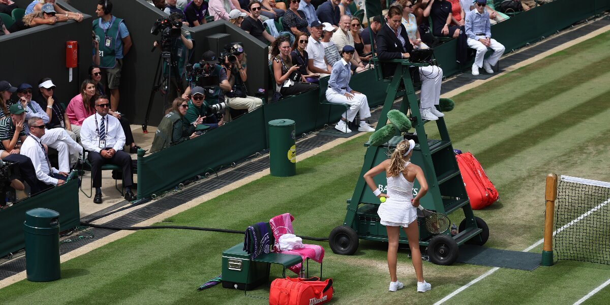 Стрикерша выбежала на Центральный корт Уимблдона