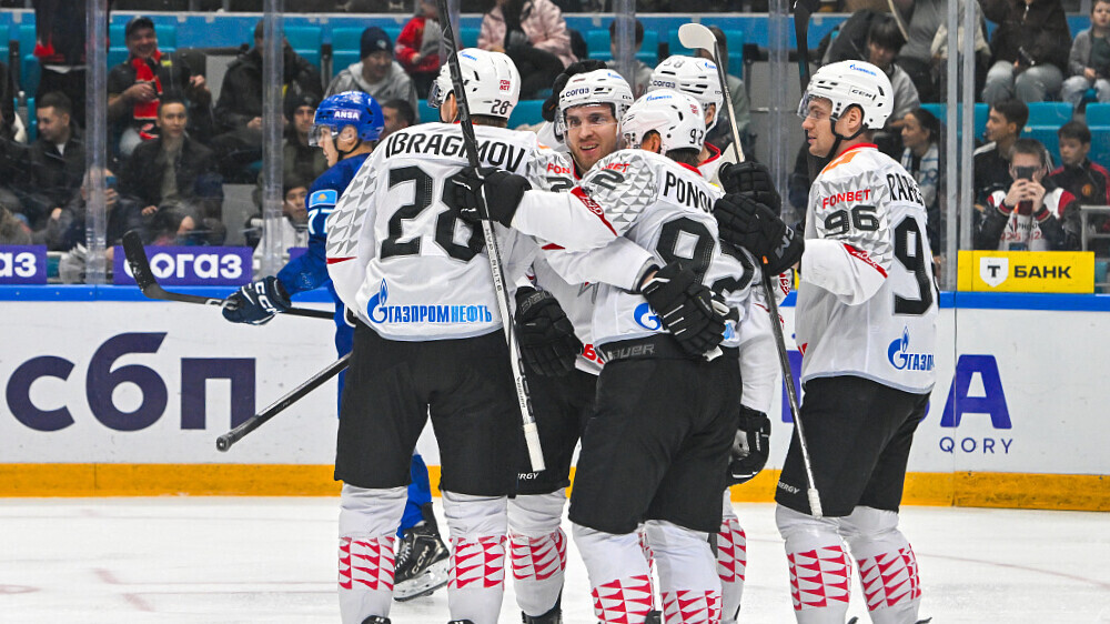 «Авангард» одержал победу над «Локомотивом» в матче КХЛ