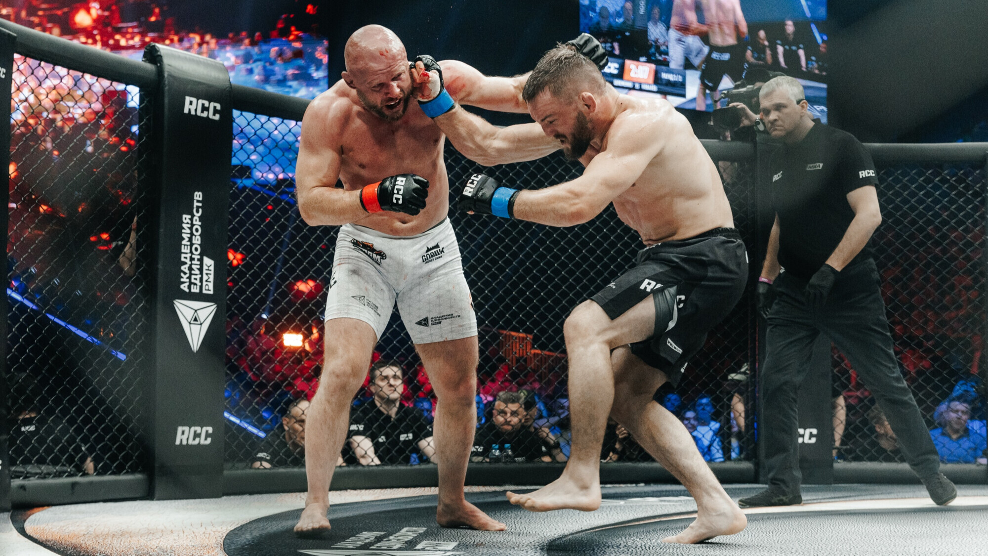 Шлеменко и Ковалев прошли процедуру взвешивания перед реваншем в Челябинске