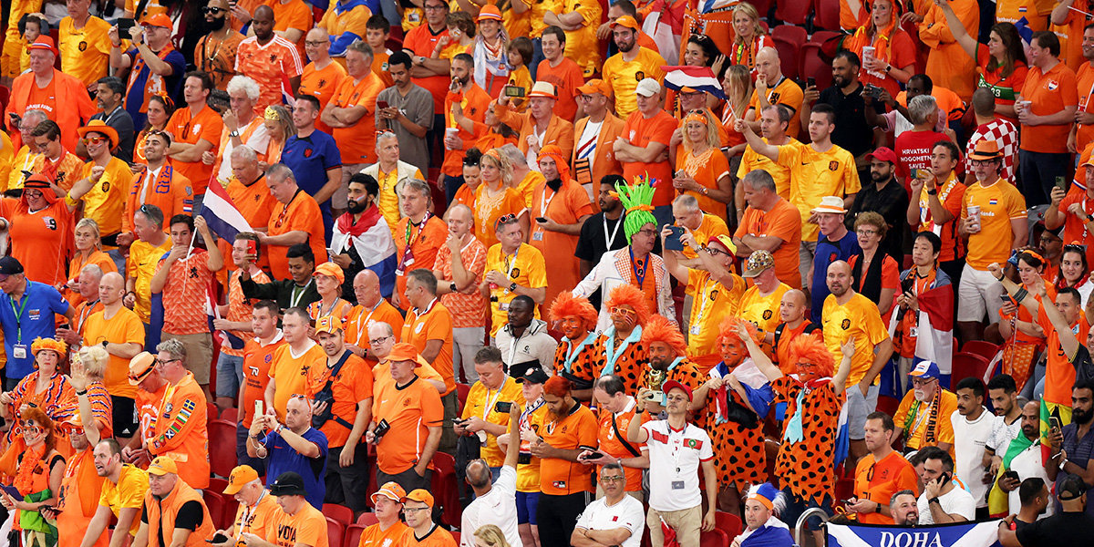 Врачи оказали срочную помощь женщине перед матчем ЧМ-2022 Сенегал — Нидерланды (видео)